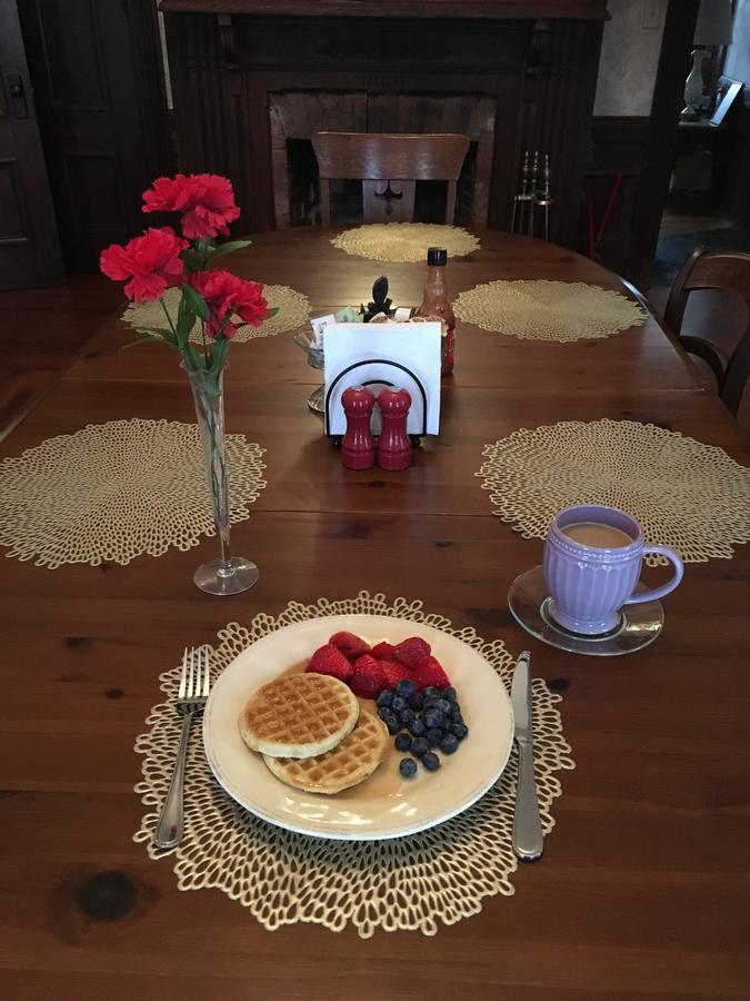 Grand Gables Bed and breakfast
